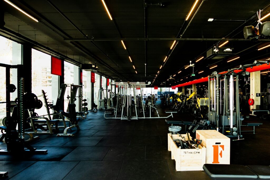 A Comprehensive Guide to Evaluating Gym Facilities and Equipment Quality